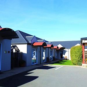 Airport Birches Motel